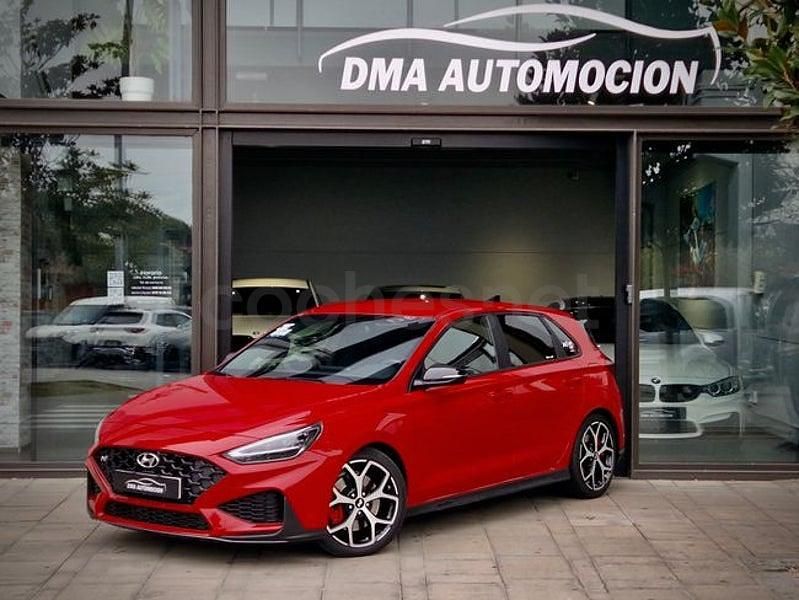 Usado Hyundai i30 250 CV (183 kW) 2023 Rojo Berlina