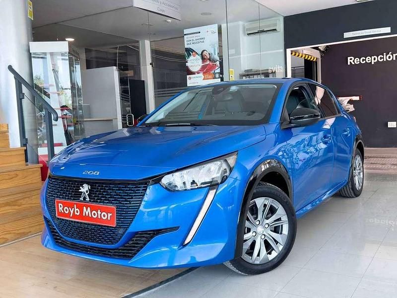 Azul Usado 2023 Peugeot e-2008 Active SUV | 29.900 € - Imagen 1/4