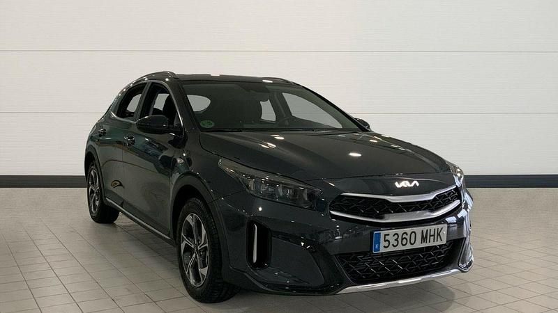 Oscuro Usado 2023 Kia XCeed SUV | 23.300 € (Un poco caro) - Imagen 1/4
