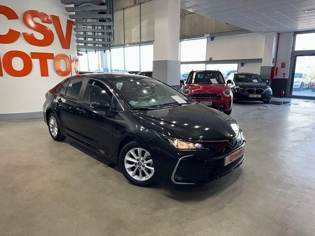 Usado Toyota Corolla Sol 126 CV (92 kW) 2023 Negro Berlina
