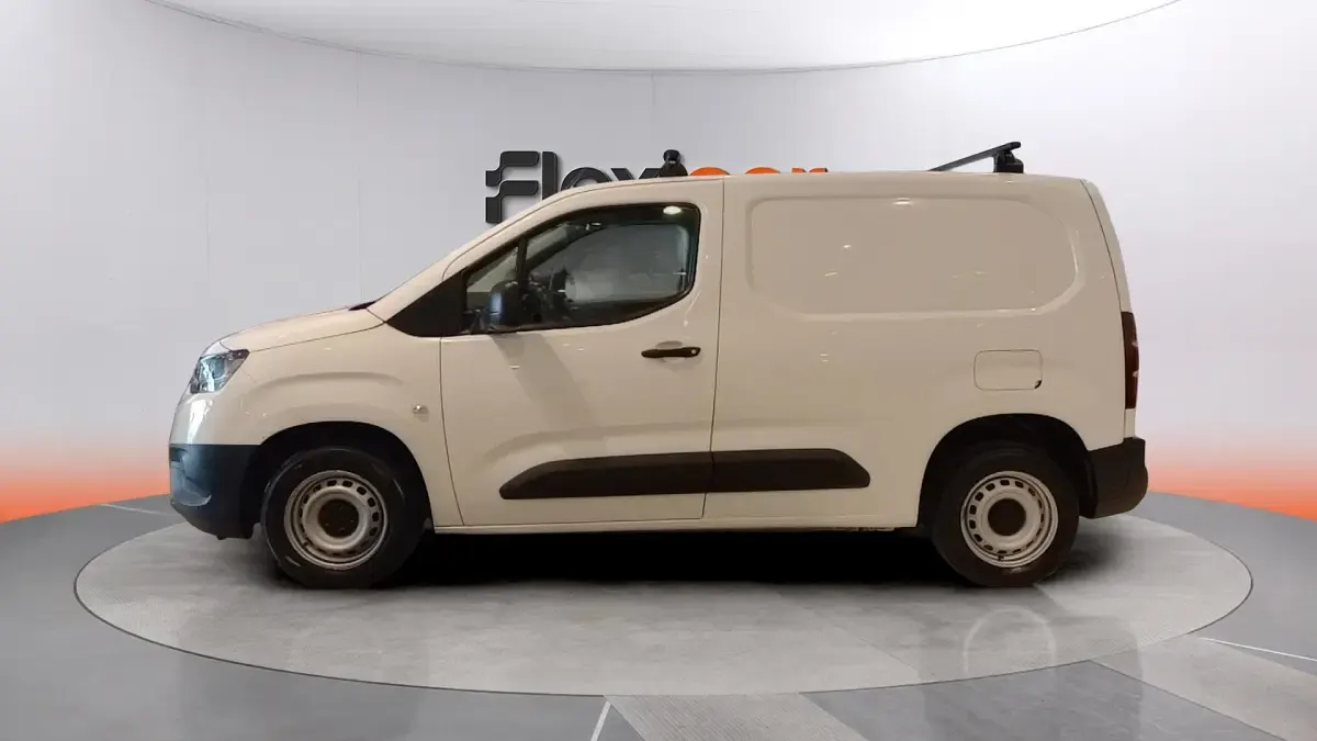Usado Toyota Proace City City 102 CV (75 kW) 2021 Blanco Monovolumen