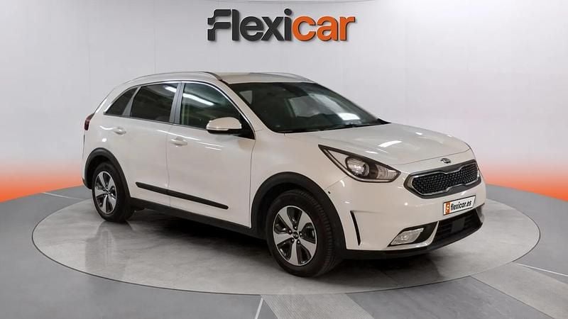 Usado Kia Niro 143 CV (105 kW) 2017 Blanco SUV