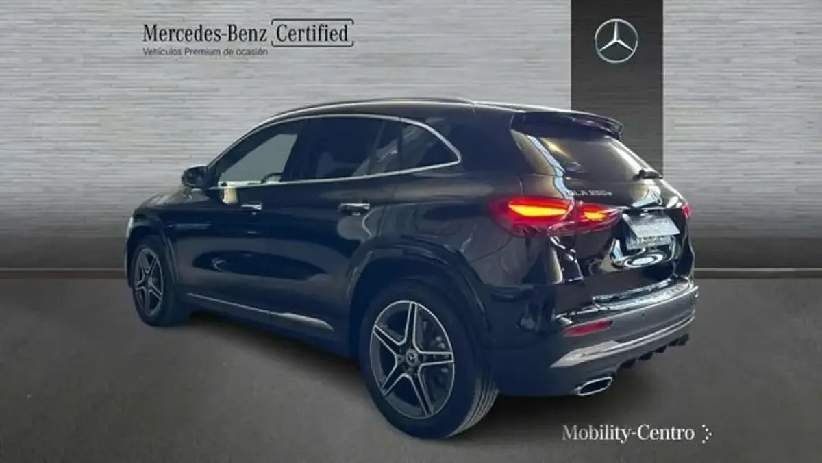 Usado Mercedes GLA250 217 CV (159 kW) 2025 Negro SUV