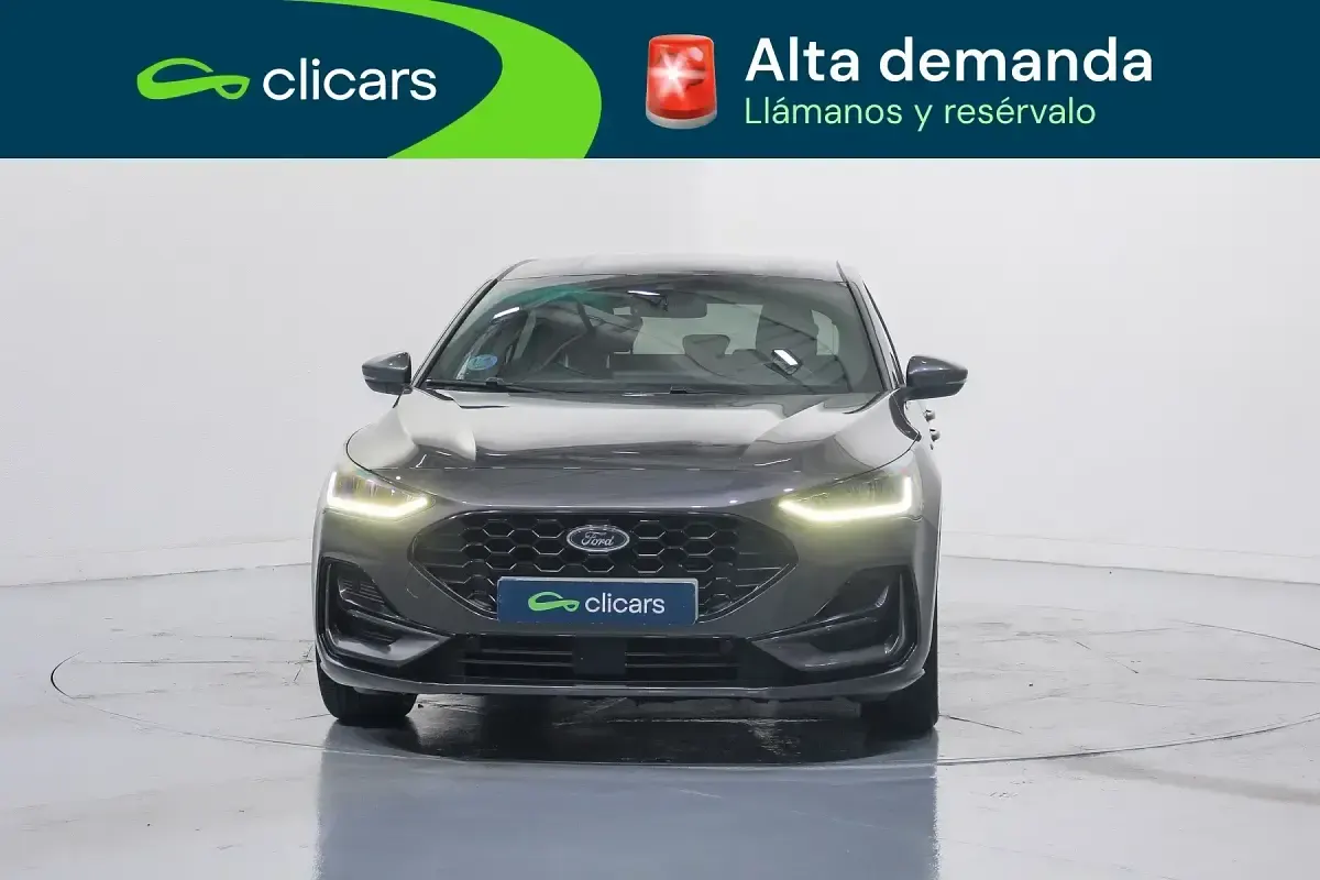 Usado Ford Focus ST-Line 155 CV (114 kW) 2023 Gris Berlina
