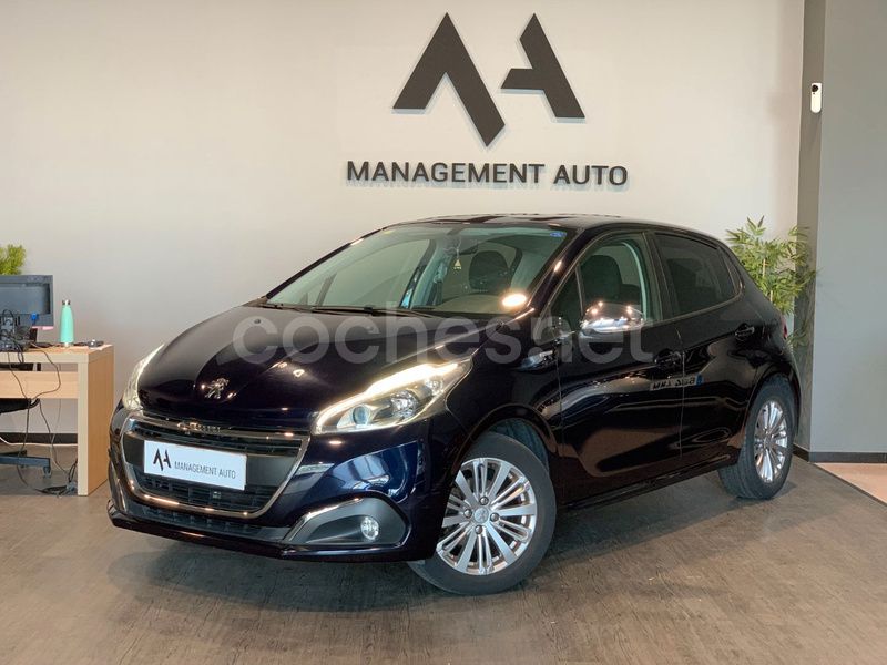 Azul Usado 2018 Peugeot 208 Style Utilitario | 7990 € (Buen precio) - Imagen 1/2