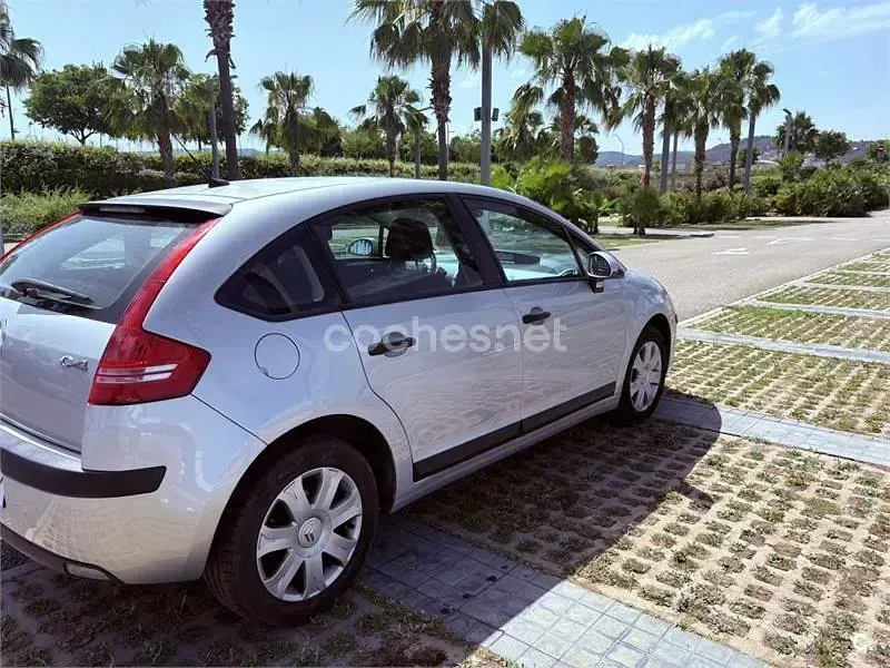 Usado Citroën C4 92 CV (67 kW) 2009 Gris / plata Berlina