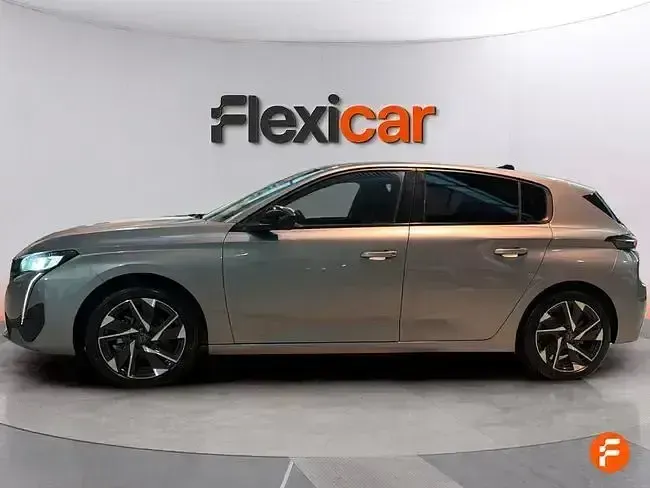 Usado Peugeot 308 Allure 130 CV (95 kW) 2024 Gris