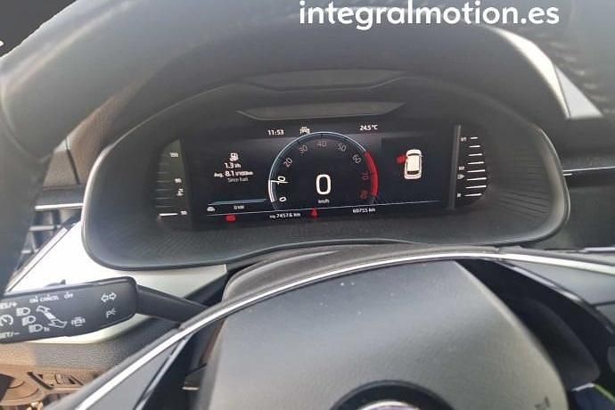 Usado Skoda Kamiq Selection 149 CV (109 kW) 2023 SUV