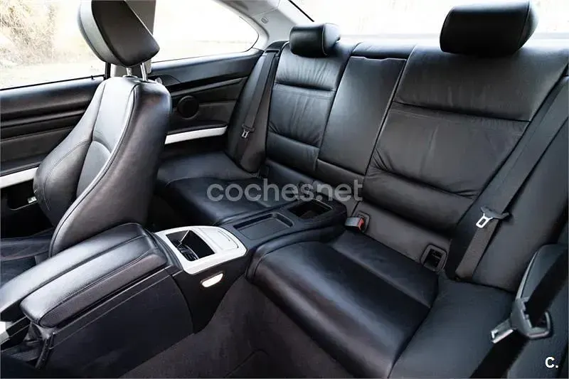 Usado BMW 325 218 CV (160 kW) 2007 Negro Coupe