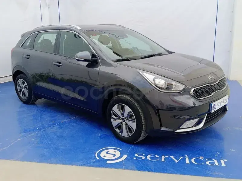 Usado Kia Niro 141 CV (103 kW) 2019 Azul SUV