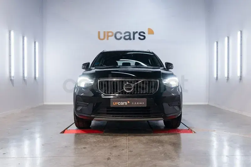 Usado Volvo XC40 Core 211 CV (155 kW) 2023 Negro SUV