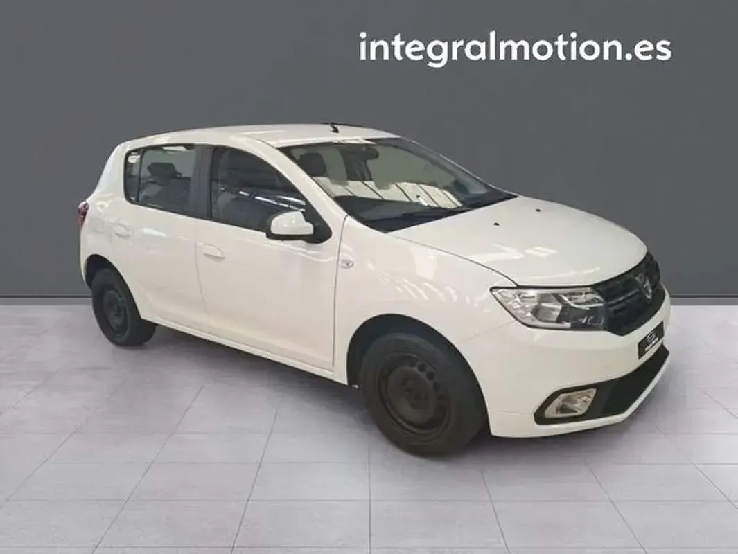 Usado Dacia Sandero Lauréate 75 CV (55 kW) 2019 Blanco Utilitario