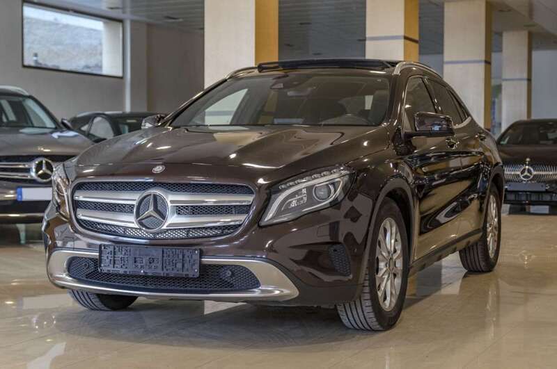 Marrón Usado 2016 Mercedes GLA200 Urban SUV | 19.590 € (Precio justo) - Imagen 1/4