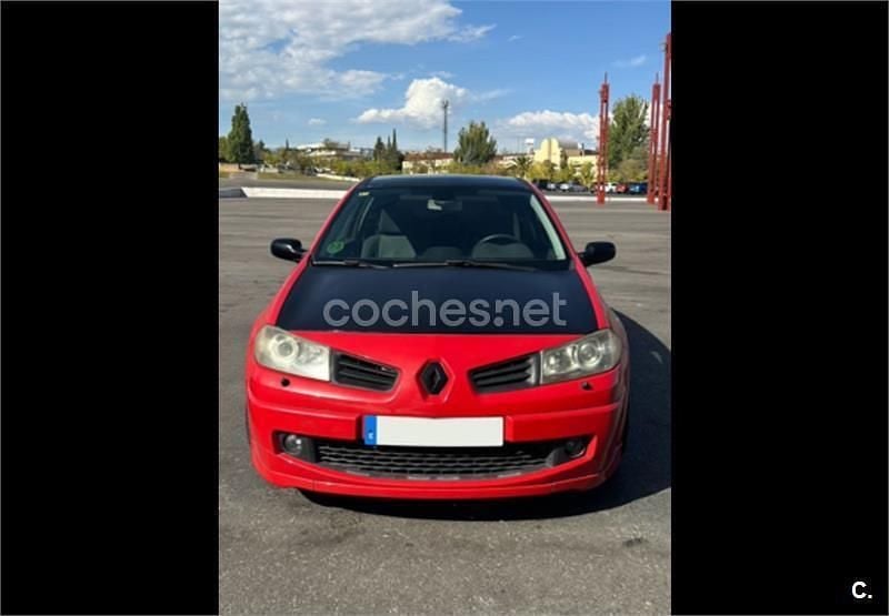 Rojo Usado 2007 Renault Mégane II GT Berlina | 4500 € (Buen precio) - Imagen 1/4