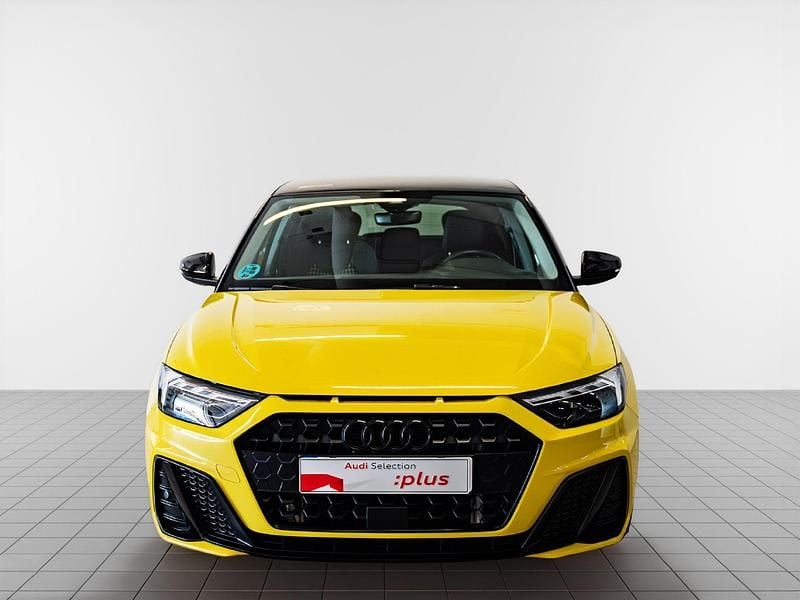 Usado Audi A1 Sportback Black Edition 110 CV (80 kW) 2022 Amarillo Utilitario