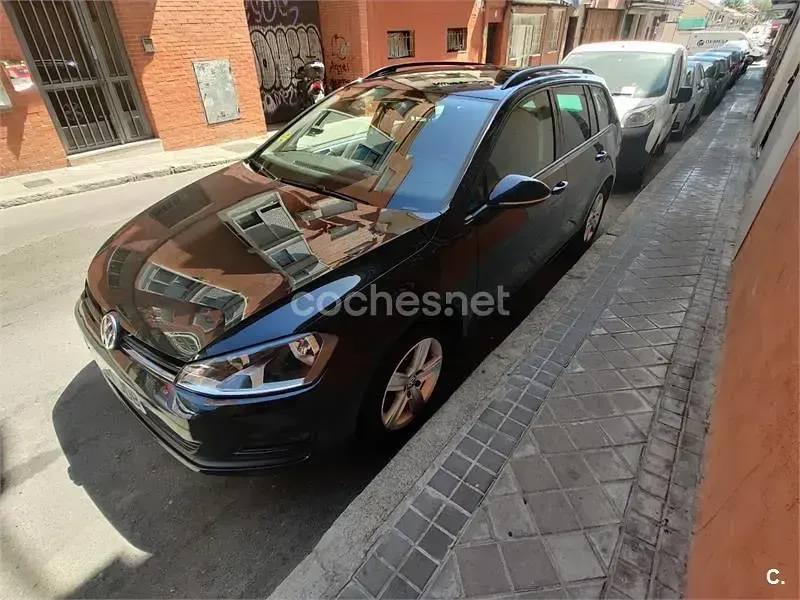 Usado VW Golf VII Advance 150 CV (110 kW) 2015 Negro Familiar