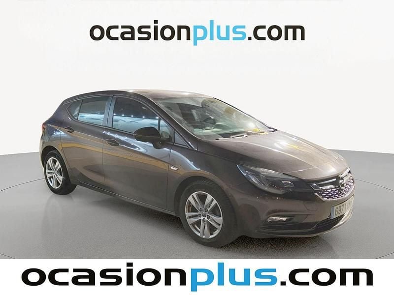 Usado Opel Astra Selective 110 CV (80 kW) 2018 Marrón