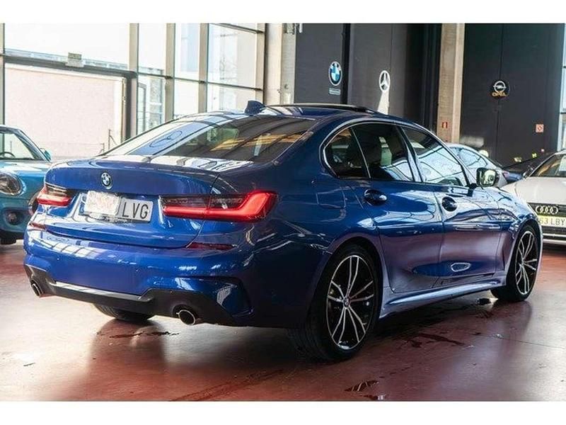 Usado BMW 318 Comfort Edition 150 CV (110 kW) 2021 Azul Berlina