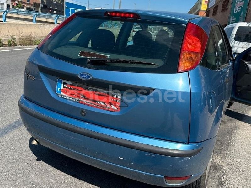 Azul Usado 2002 Ford Focus Ghia Berlina | 2300 € (Precio justo) - Imagen 1/1