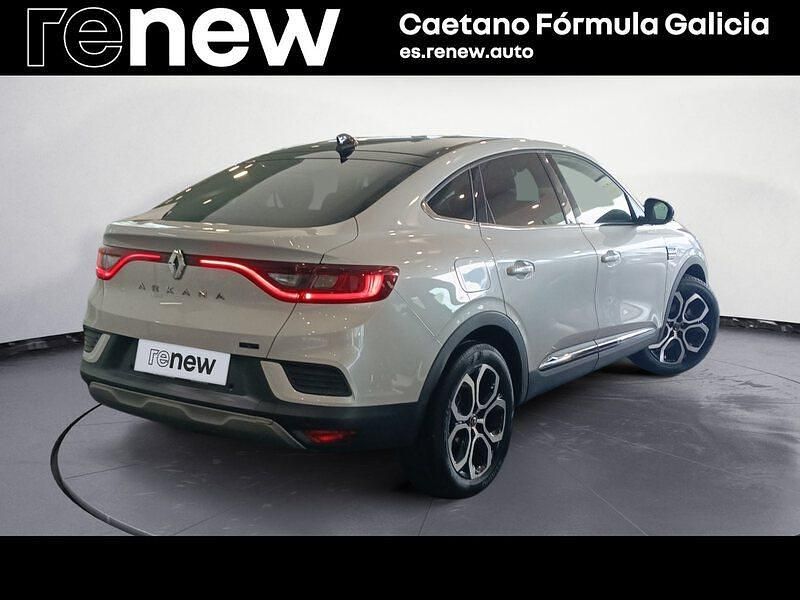 Begagnad Renault Arkana Techno 145 HK (106 kW) 2023 Vit SUV