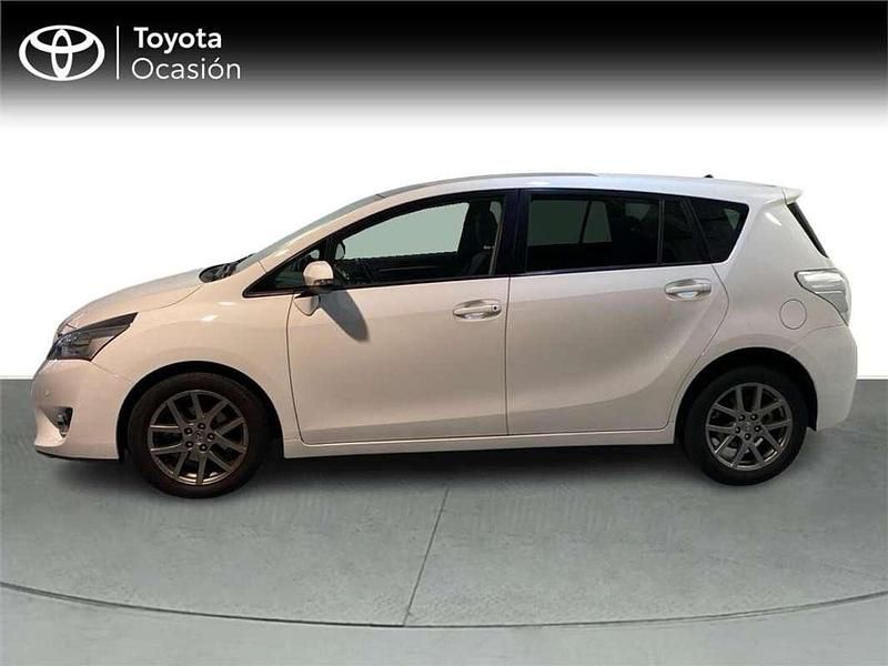 Usado Toyota Verso Skyview Edition 111 CV (81 kW) 2015 Monovolumen