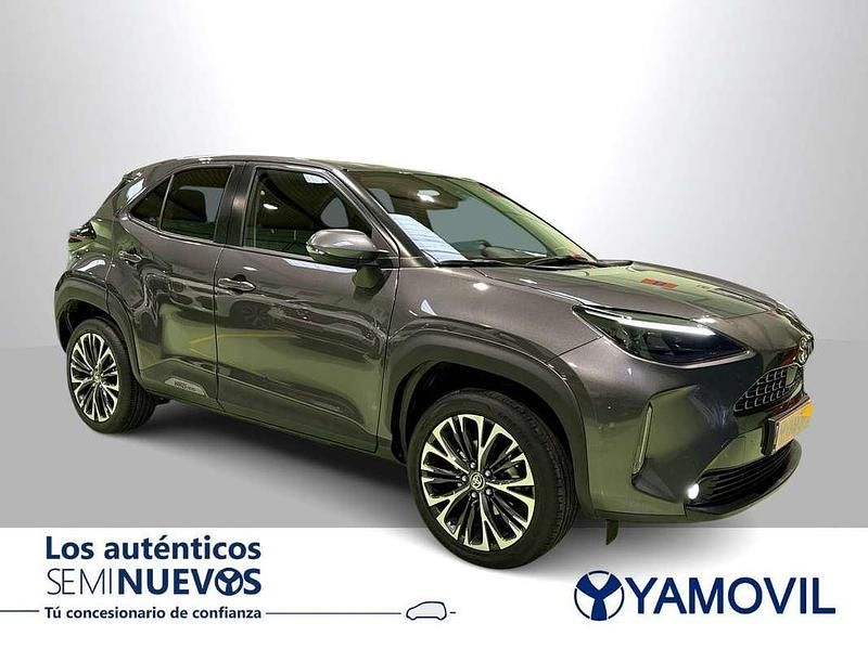 Usado Toyota Yaris Cross Style 116 CV (85 kW) 2021 Gris SUV