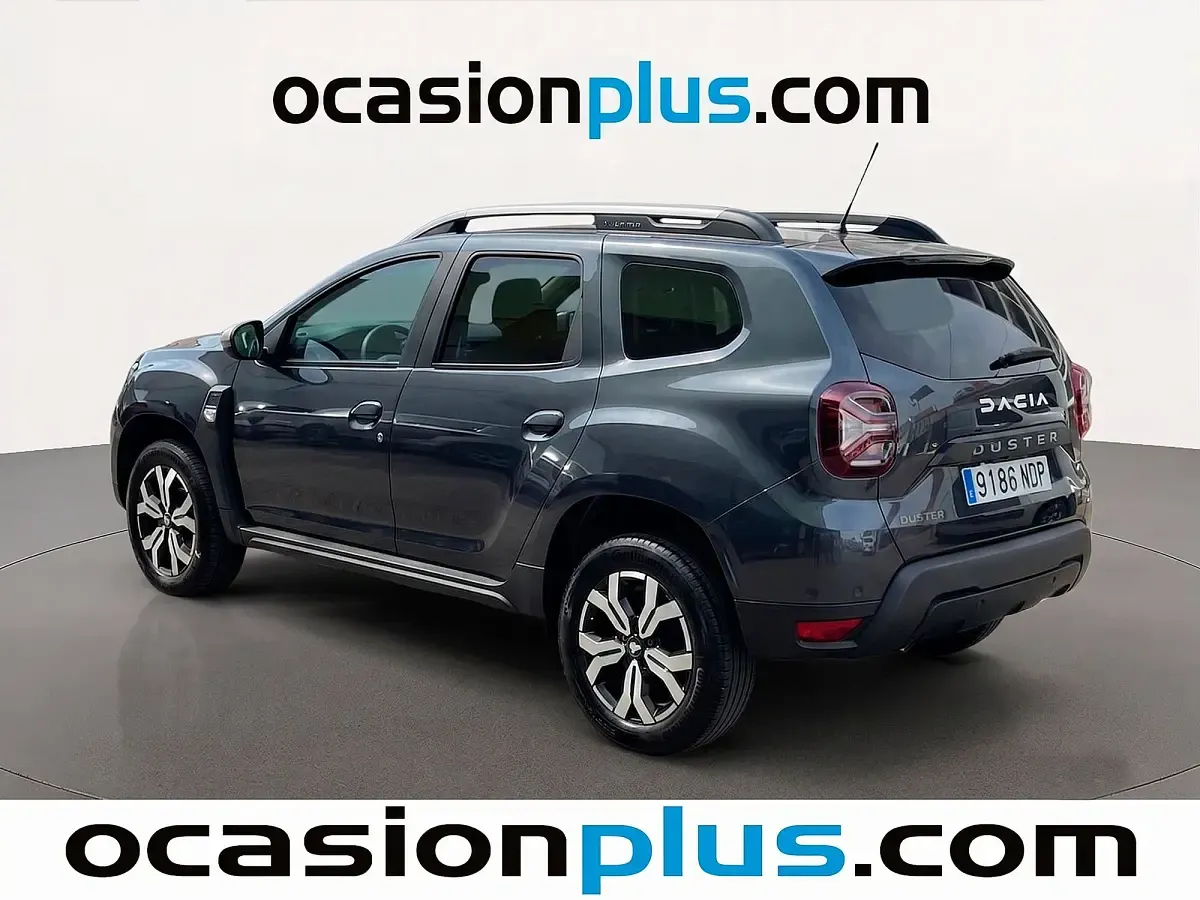 Usado Dacia Duster Journey 131 CV (96 kW) 2023 Gris SUV