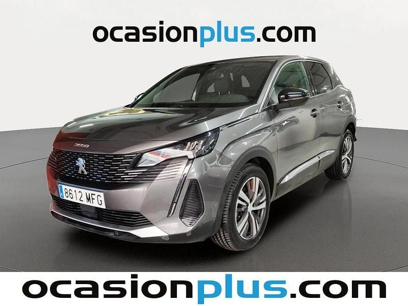 Usado Peugeot 3008 Allure 131 CV (96 kW) 2023 Gris SUV