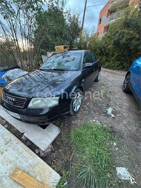 Usado Audi A6 180 CV (132 kW) 2003 Negro Familiar