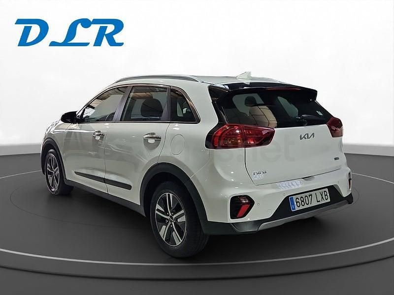Usado Kia Niro 141 CV (103 kW) 2022 Blanco SUV