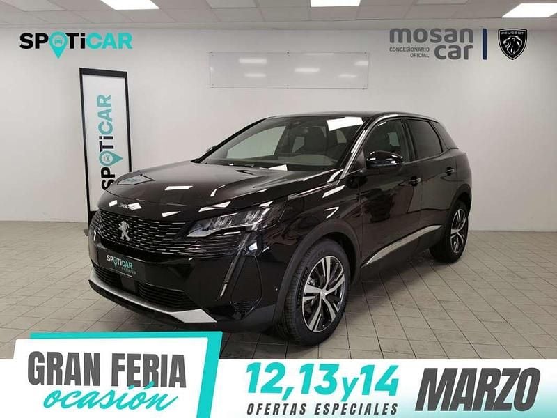Usado Peugeot 3008 Allure 131 CV (96 kW) 2024 Negro SUV