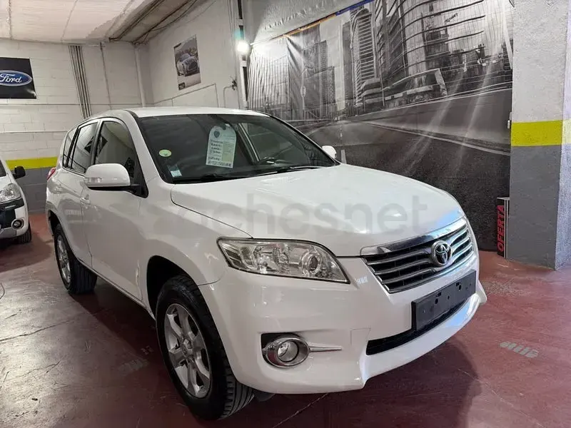 Usado Toyota RAV4 Executive 150 CV (110 kW) 2012 Blanco SUV