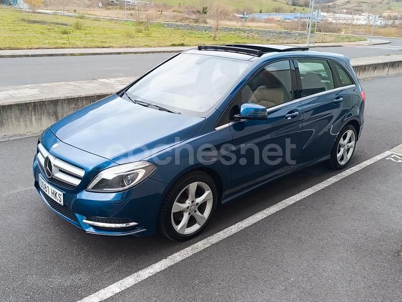 Azul Usado 2012 Mercedes B200 Monovolumen | 9490 € (Buen precio) - Imagen 1/4