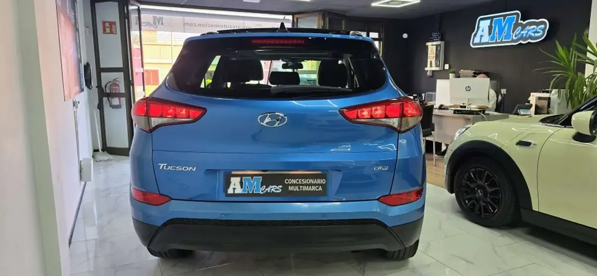 Käytetty Hyundai Tucson 114 HP (83 kW) 2017 Sininen Katumaasturi