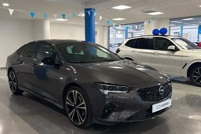 Usado Opel Insignia GS Line 174 CV (127 kW) 2022