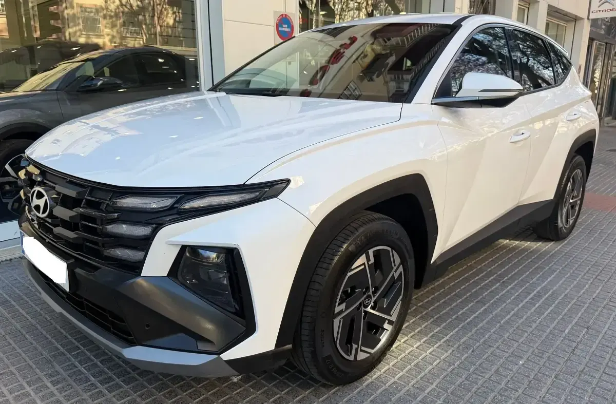 Usado Hyundai Tucson 160 HP (117 kW) 2025 Branco SUV