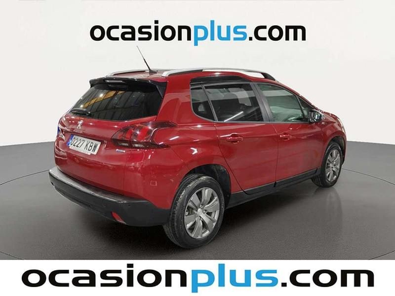 Usado Peugeot 2008 Style 110 CV (80 kW) 2017 Rojo SUV
