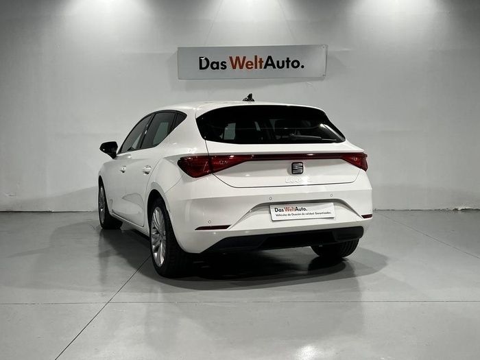 Blanco Usado 2024 Seat Leon Style | 23.000 € (Super precio) - Imagen 1/3