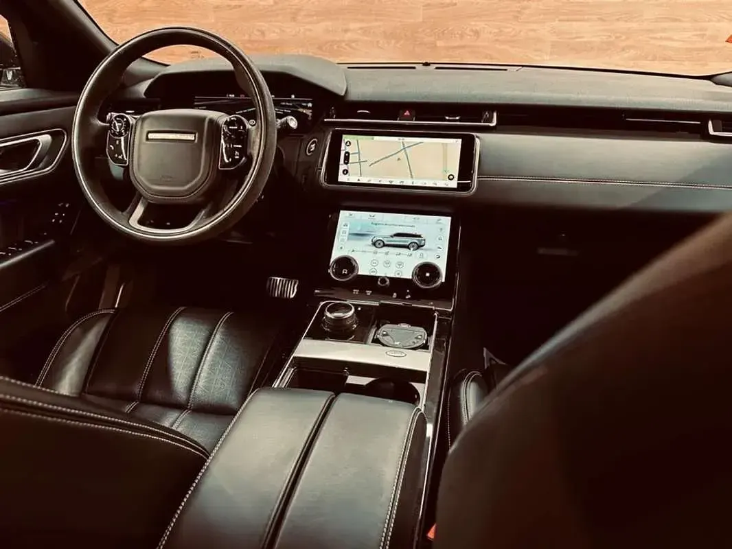 Usado Land Rover Range Rover Velar HSE Dynamic 381 CV (280 kW) 2018 Beige SUV