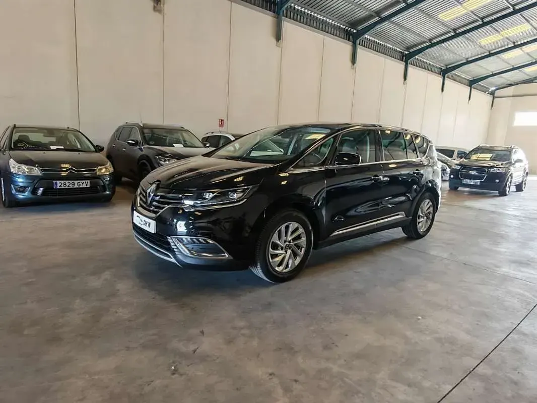 Usado Renault Espace Zen 160 CV (117 kW) 2017 Negro Monovolumen