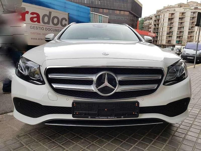 Usado Mercedes E220 Avantgarde 194 CV (142 kW) 2017 Blanco Familiar