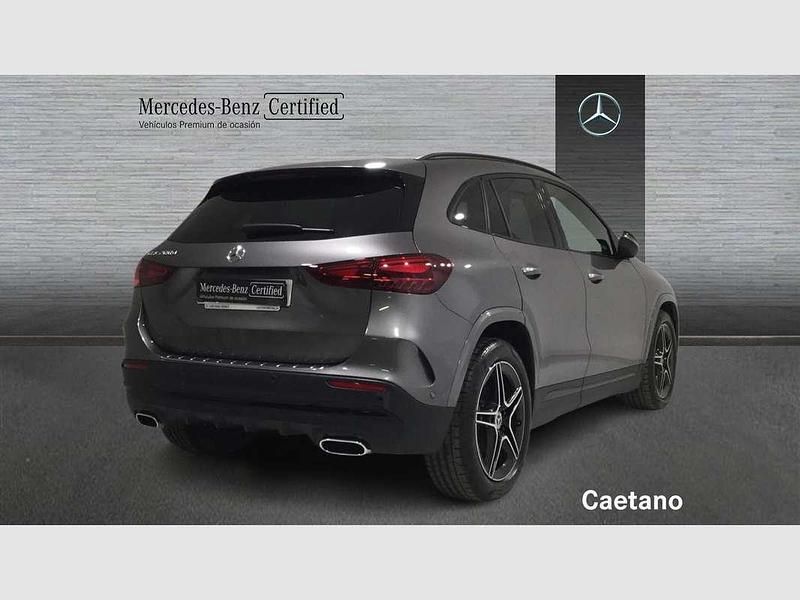 Usado Mercedes GLA200 150 CV (110 kW) 2024 Gris SUV