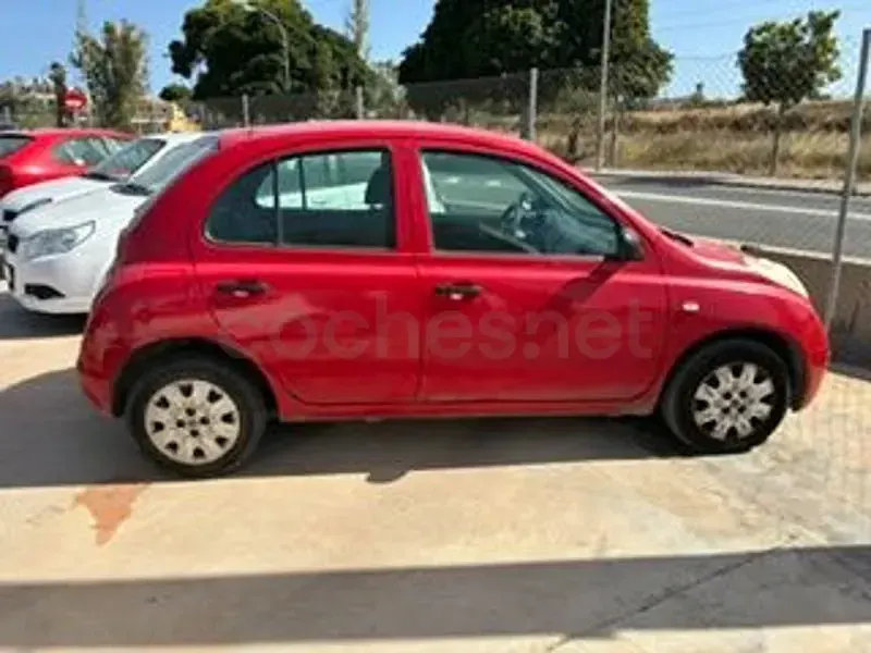 Usado Nissan Micra Visia 65 CV (47 kW) 2007 Rojo Berlina