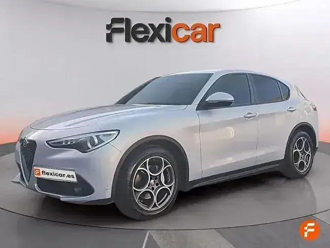 Usado Alfa Romeo Stelvio Sprint 160 CV (117 kW) 2022 Gris SUV