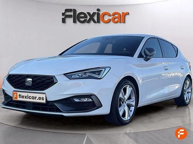 Usado Seat Leon FR 150 CV (110 kW) 2021 Blanco Berlina