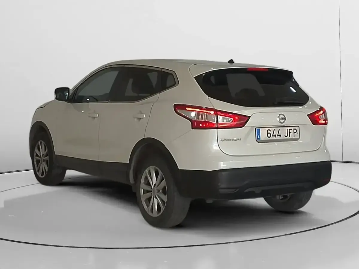 Usado Nissan Qashqai S 130 CV (95 kW) 2015 Blanco SUV