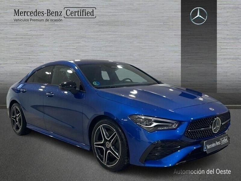 Usado Mercedes CLA200 AMG line 163 CV (119 kW) 2025 Azul Berlina