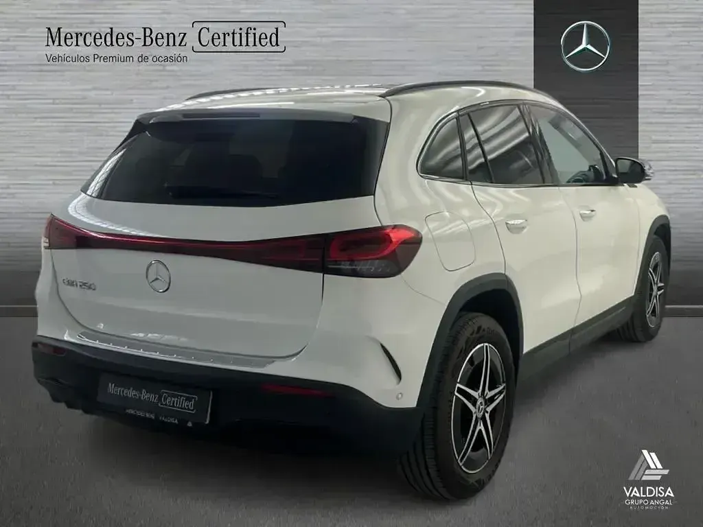 Usado Mercedes EQA250 139 kW (190 CV) 2022 Blanco polar SUV