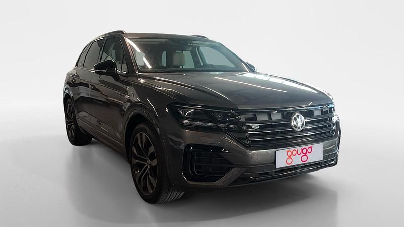 Usado VW Touareg R-line 286 CV (210 kW) 2022 Gris / plata SUV