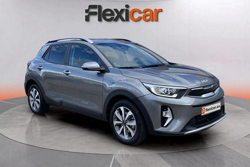Gris Usado 2024 Kia Stonic 2 SUV | 16.990 € (Precio justo) - Imagen 1/4